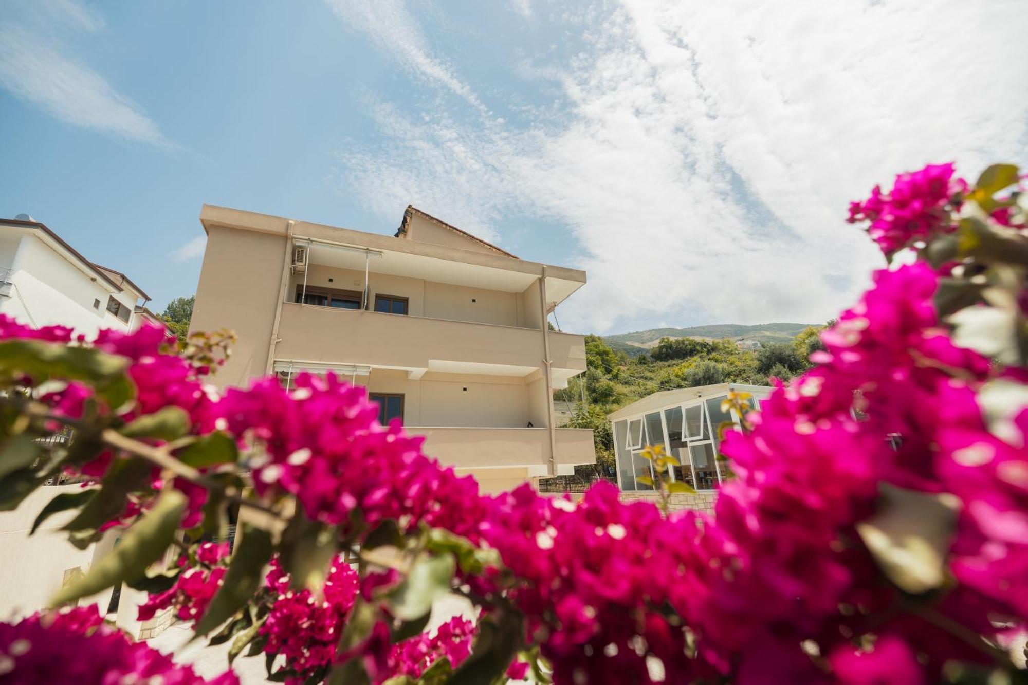 Voyage Villa Vlore Exterior photo